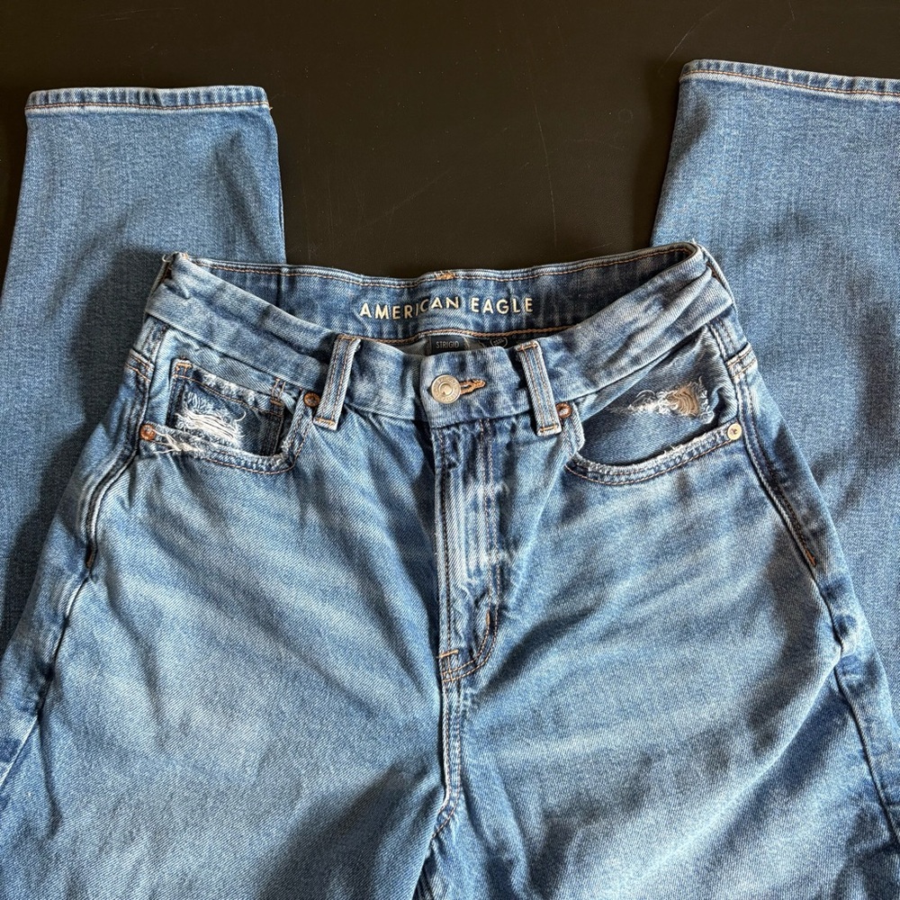 American Eagle Mom Jeans
